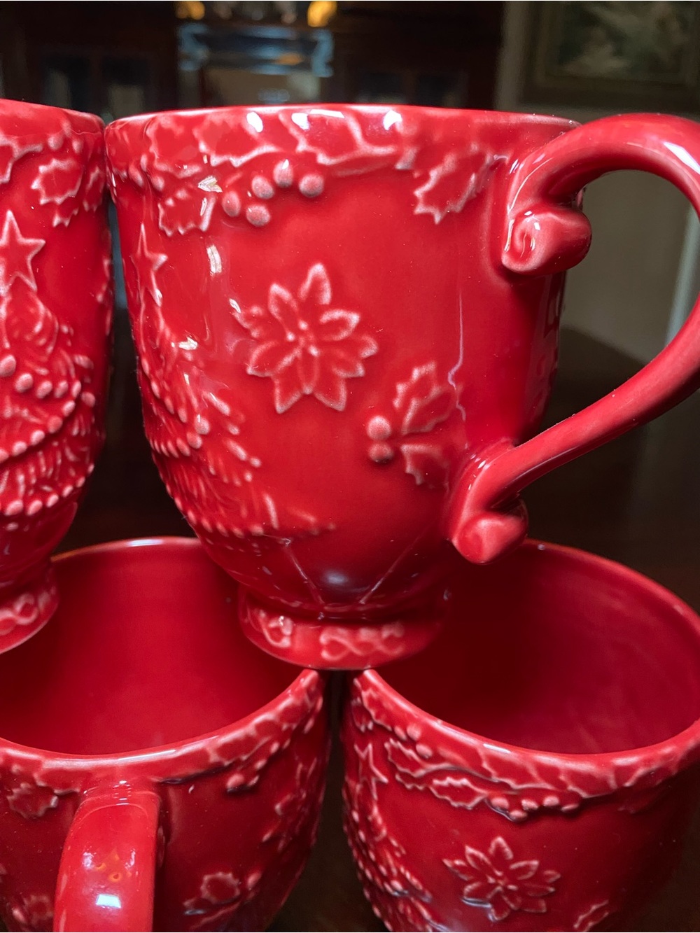 Bordallo Pinheiro Red Embossed Ceramic Christmas mugs - Set of 5 - Picture 4 of 13